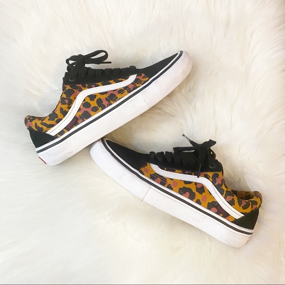 Vans Shoes - Vans Old Skool sneakers in leopard print